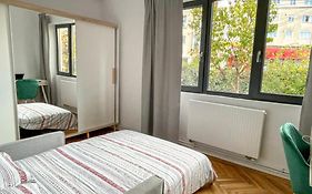 Flh - Nana'S Apartment